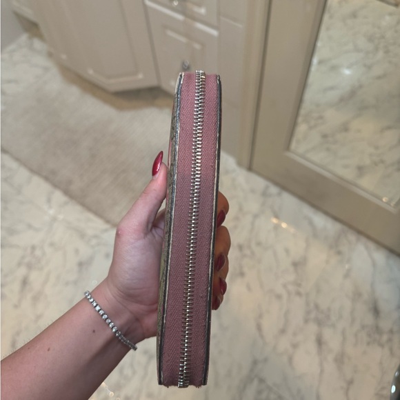 Gucci Pink and Brown Wallet with Floral Design - Picture 3 of 7
